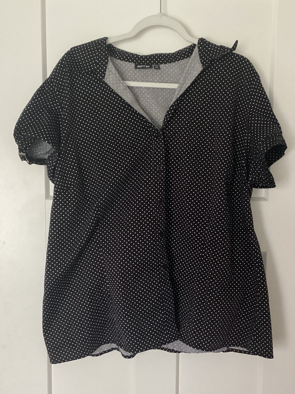 Apt. 9 Black with White Polka Dots V-Neck Blouse